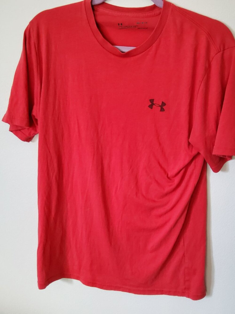 Under Armour Red T shirt size M